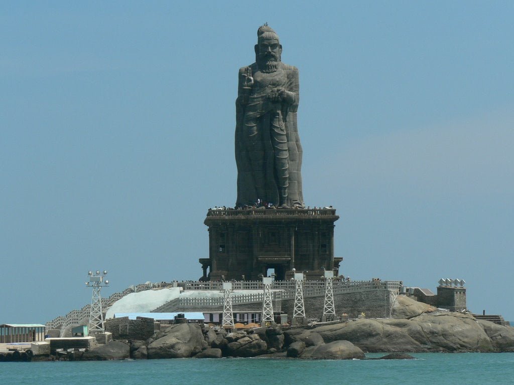 Kanyakumari Tourist Attractions, Kanyakumari Beaches, Tourist Places in Kanyakumari